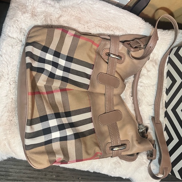 Burberry Tan and Brown Shoulder Bag with Signature Style - Picture 6 of 14